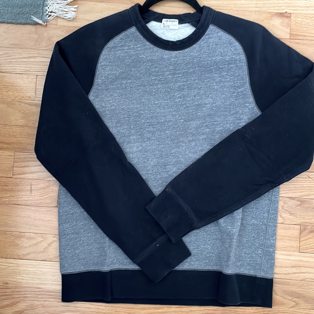 LAST CHANCE* Men’s Club Monaco. Size M Crew neck sweater